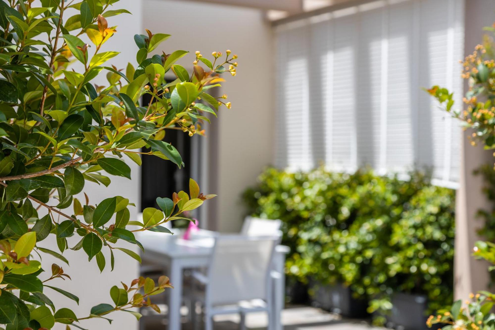 La Collina Di Montegrappa - Suites With Heated Private Pool - Suites With Shared Pool Tuglie Phòng bức ảnh