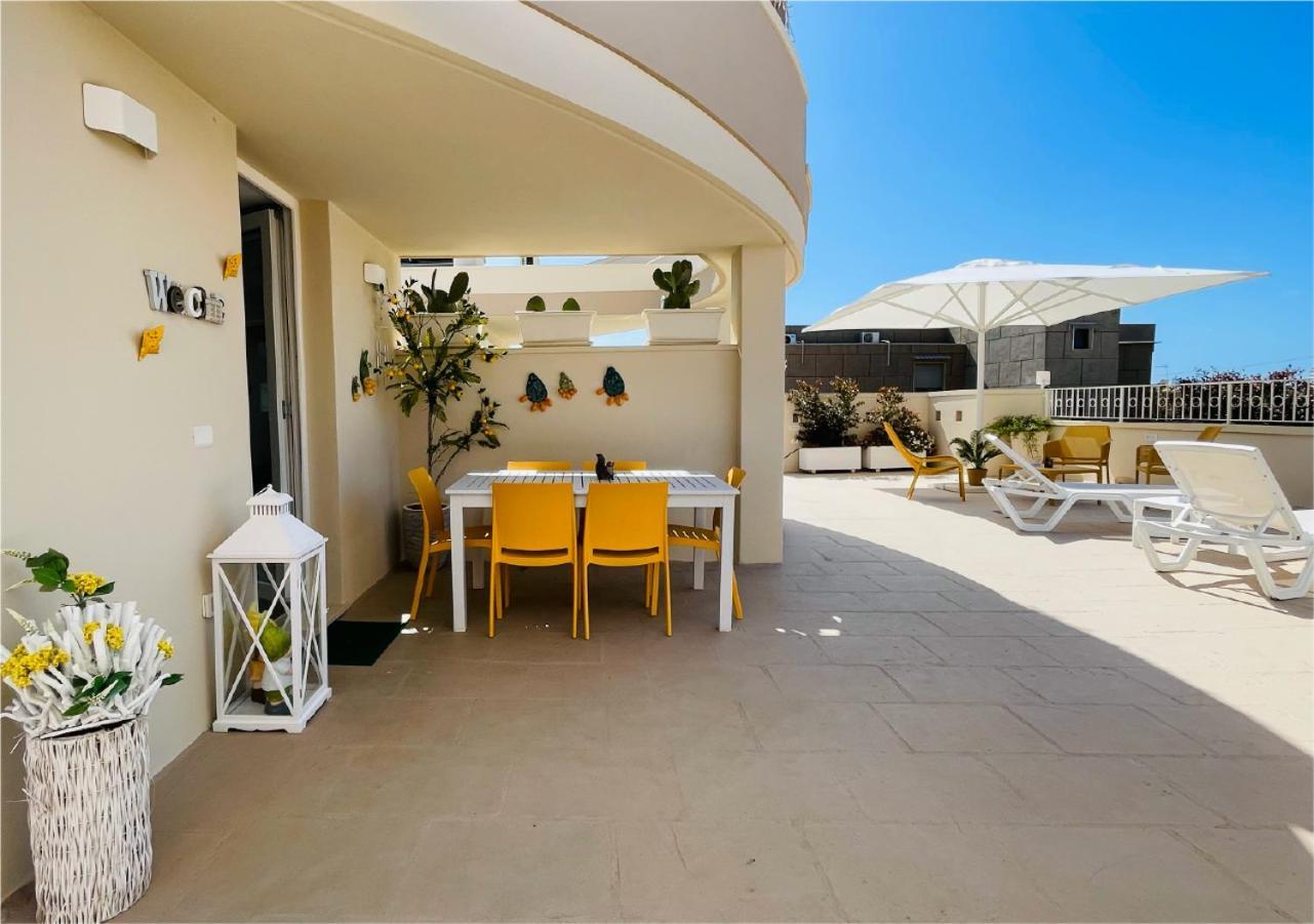 La Collina Di Montegrappa - Suites With Heated Private Pool - Suites With Shared Pool Tuglie Ngoại thất bức ảnh